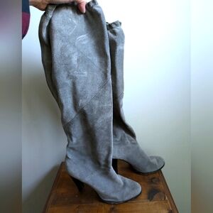 Size 7, Vero Cuoio Knee High Grey Leather Boots